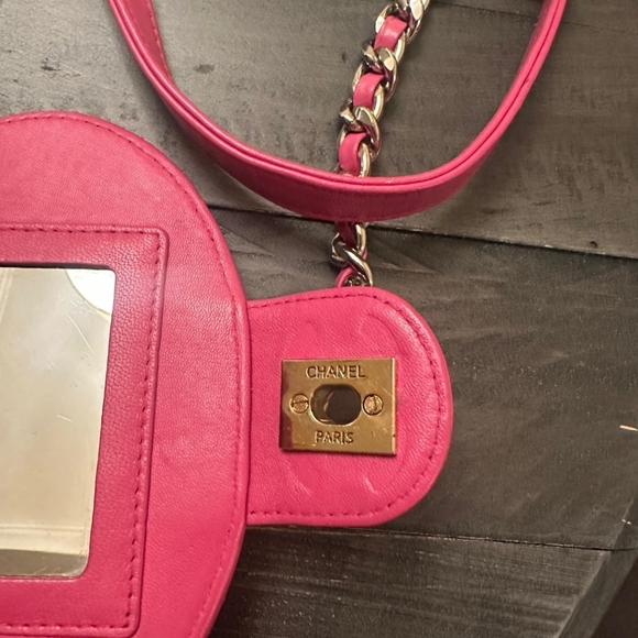 Chanel Fuchsia Quilted Crossbody Bag - Picture 3 of 7